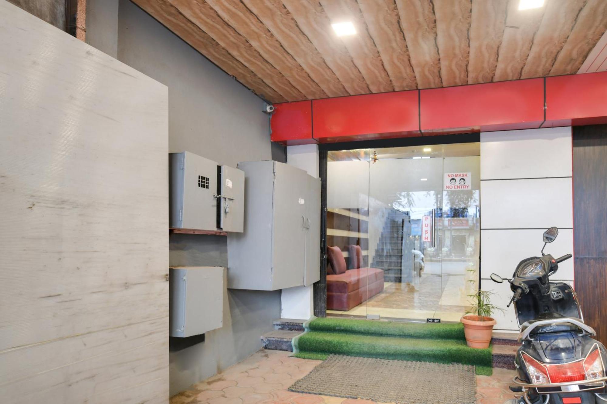 Townhouse Prime Stay Indore Esterno foto